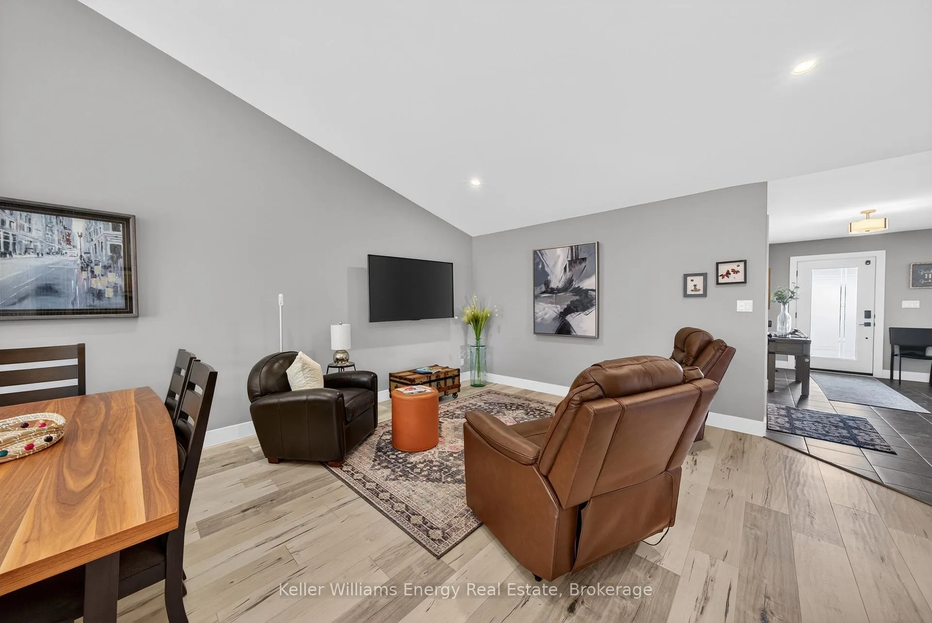 Photo 9 of 7 Farrington Crescent, Prince Edward County, Picton Ward — HOMEH