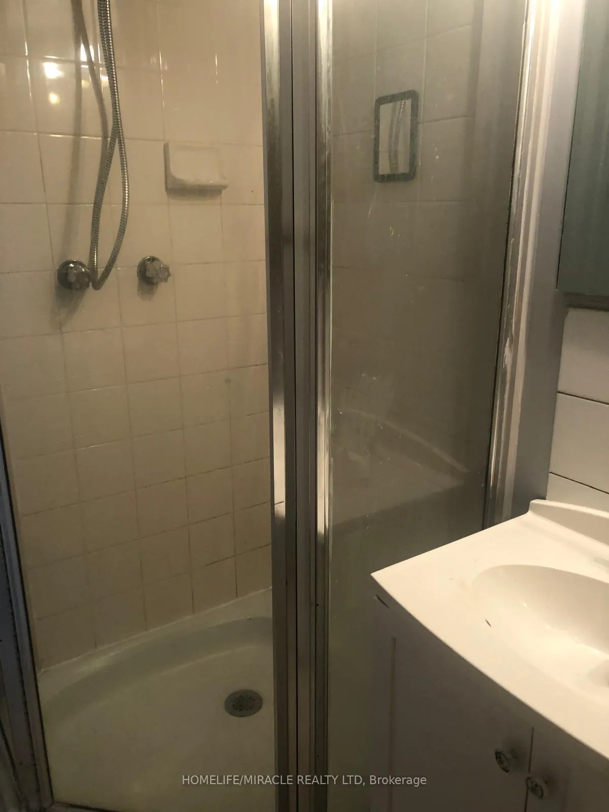 Photo 5 of Unit 809, 55 Clarington Boulevard, Clarington, Bowmanville — HOMEH