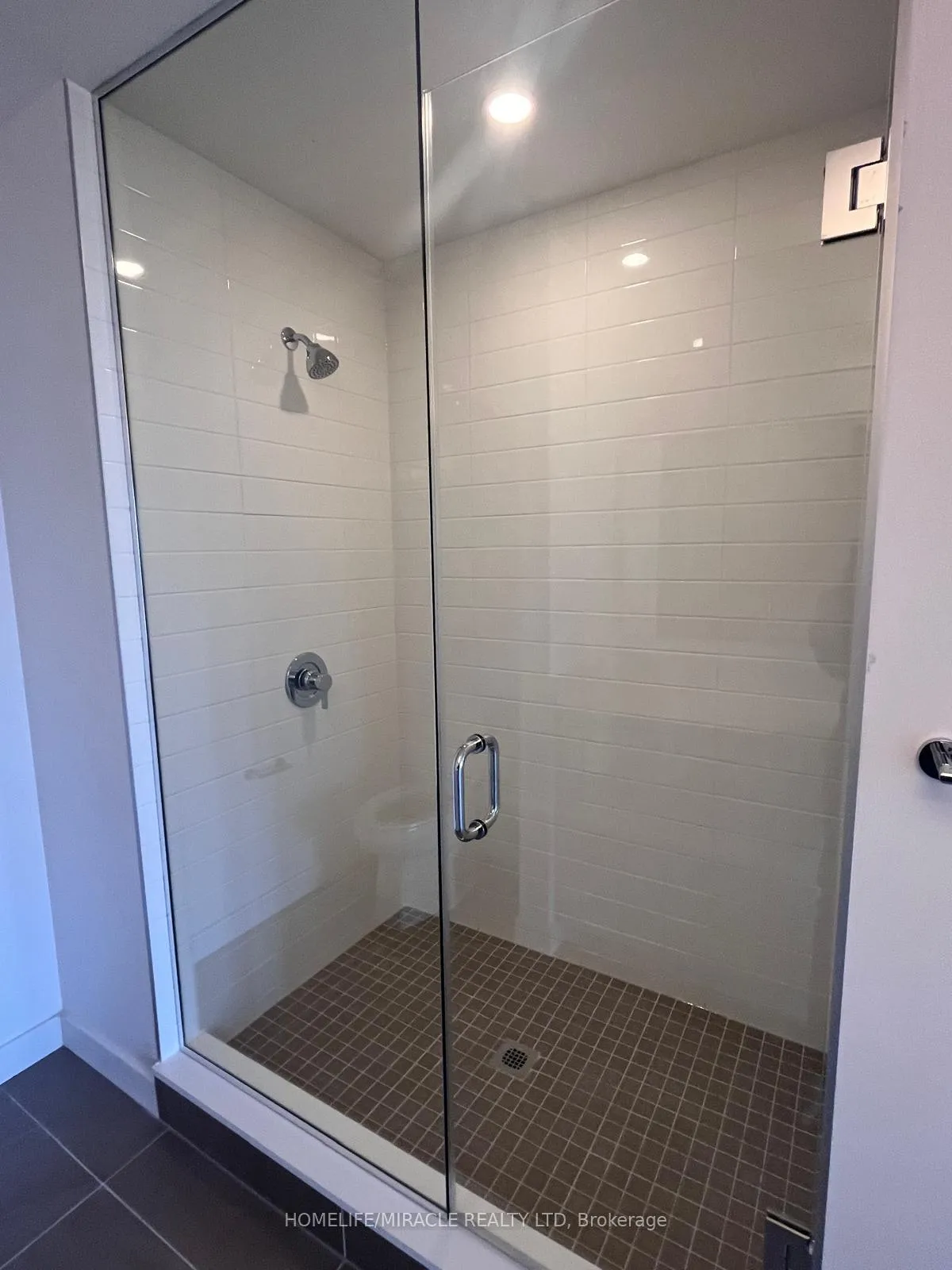 Photo 9 of Unit 809, 55 Clarington Boulevard, Clarington, Bowmanville — HOMEH