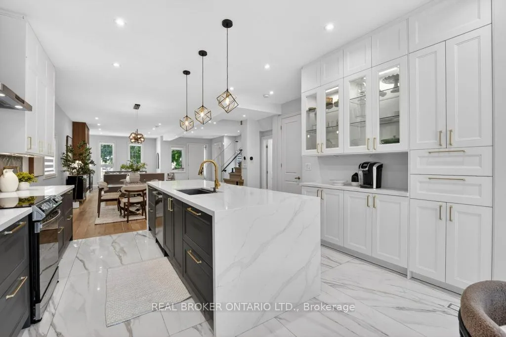 Photo 13 of 176 Aldercrest Road, Etobicoke, Alderwood — HOMEH