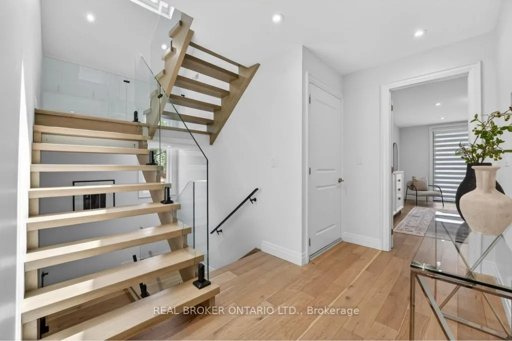 Photo 18 of 176 Aldercrest Road, Etobicoke, Alderwood — HOMEH