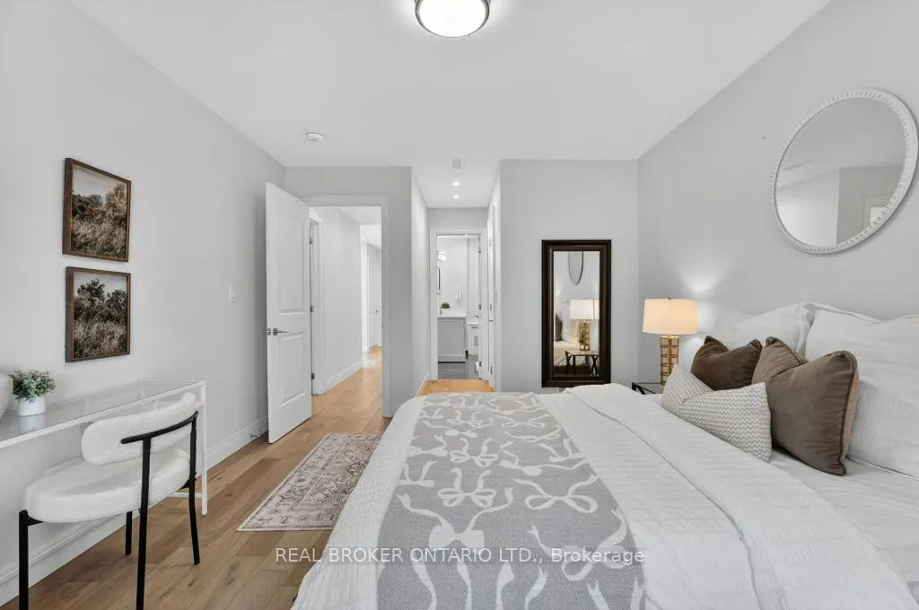 Photo 24 of 176 Aldercrest Road, Etobicoke, Alderwood — HOMEH