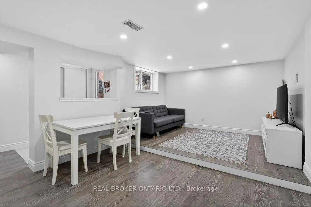 Photo 37 of 176 Aldercrest Road, Etobicoke, Alderwood — HOMEH