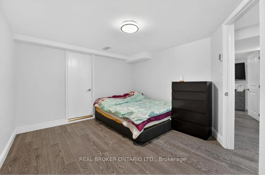 Photo 39 of 176 Aldercrest Road, Etobicoke, Alderwood — HOMEH