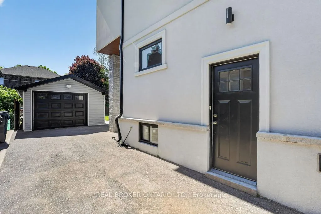 Photo 42 of 176 Aldercrest Road, Etobicoke, Alderwood — HOMEH