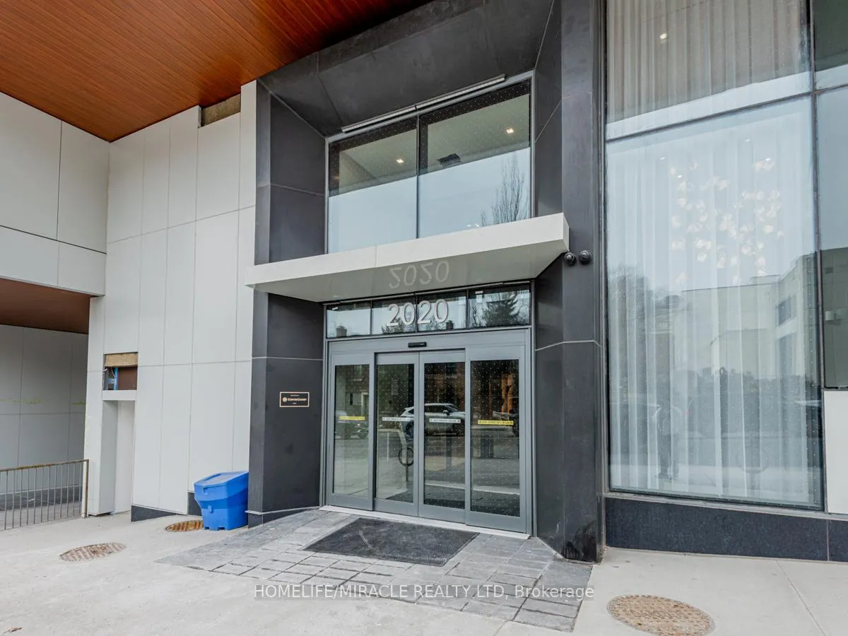 Photo 2 of 2020 Bathurst Street, Toronto, Humewood-Cedarvale — HOMEH