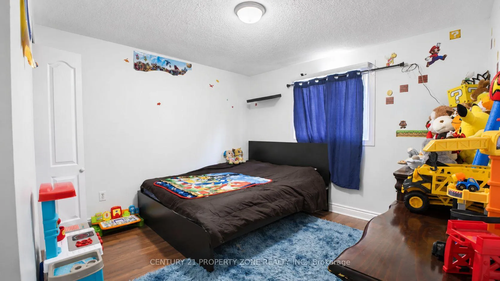Photo 11 of 7652 Roselle Crescent, Mississauga, Malton — HOMEH
