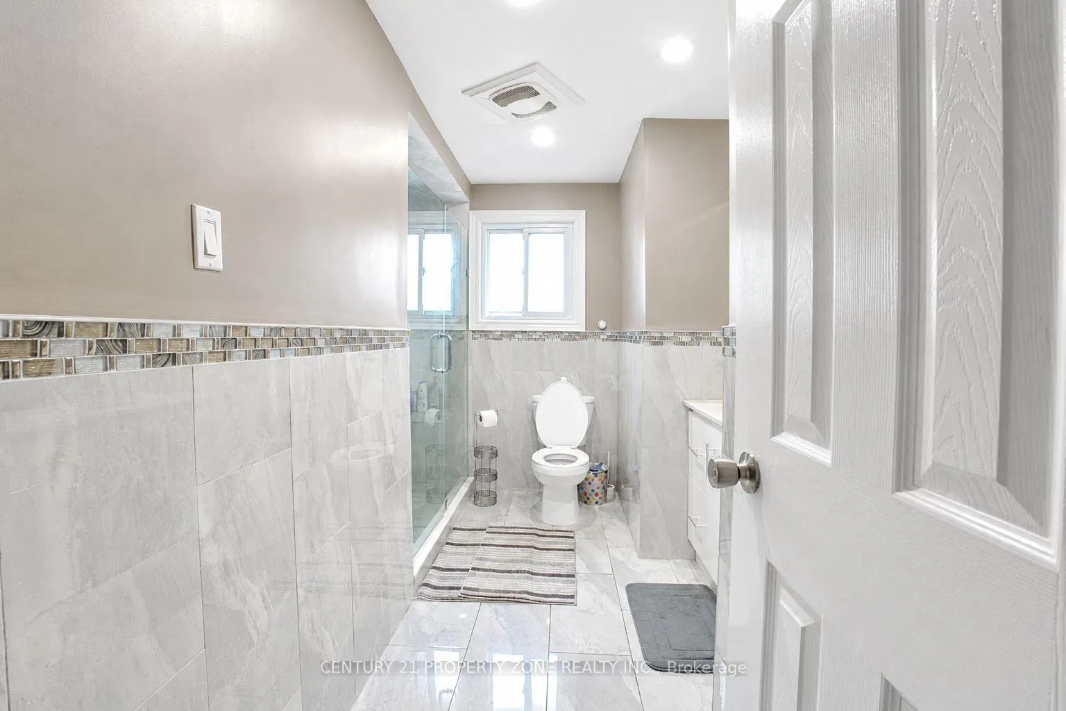 Photo 23 of 7652 Roselle Crescent, Mississauga, Malton — HOMEH