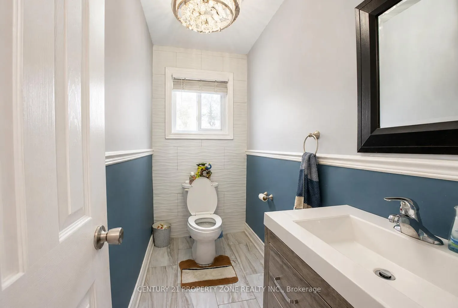Photo 24 of 7652 Roselle Crescent, Mississauga, Malton — HOMEH