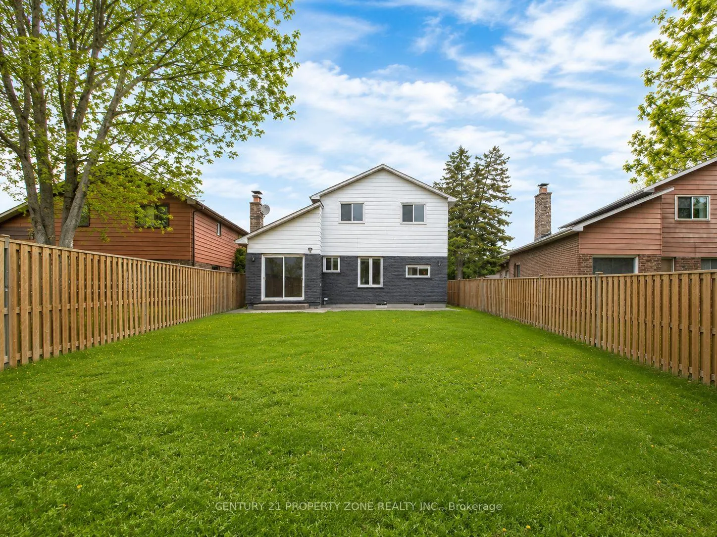 Photo 28 of 7652 Roselle Crescent, Mississauga, Malton — HOMEH