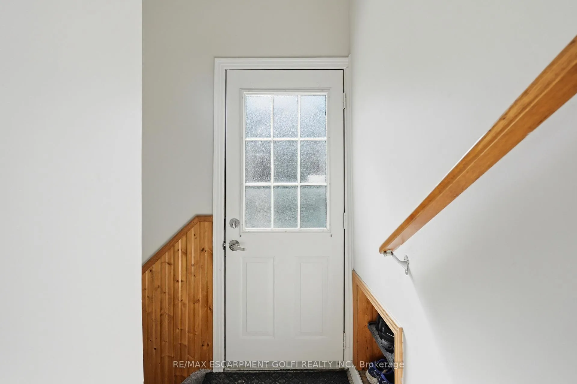 Photo 19 of 764 Brucedale Avenue E, Hamilton, Raleigh — HOMEH