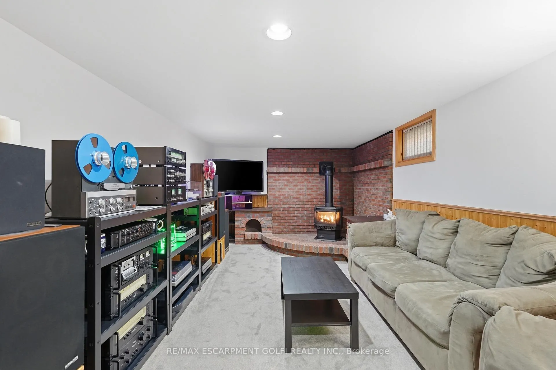 Photo 21 of 764 Brucedale Avenue E, Hamilton, Raleigh — HOMEH