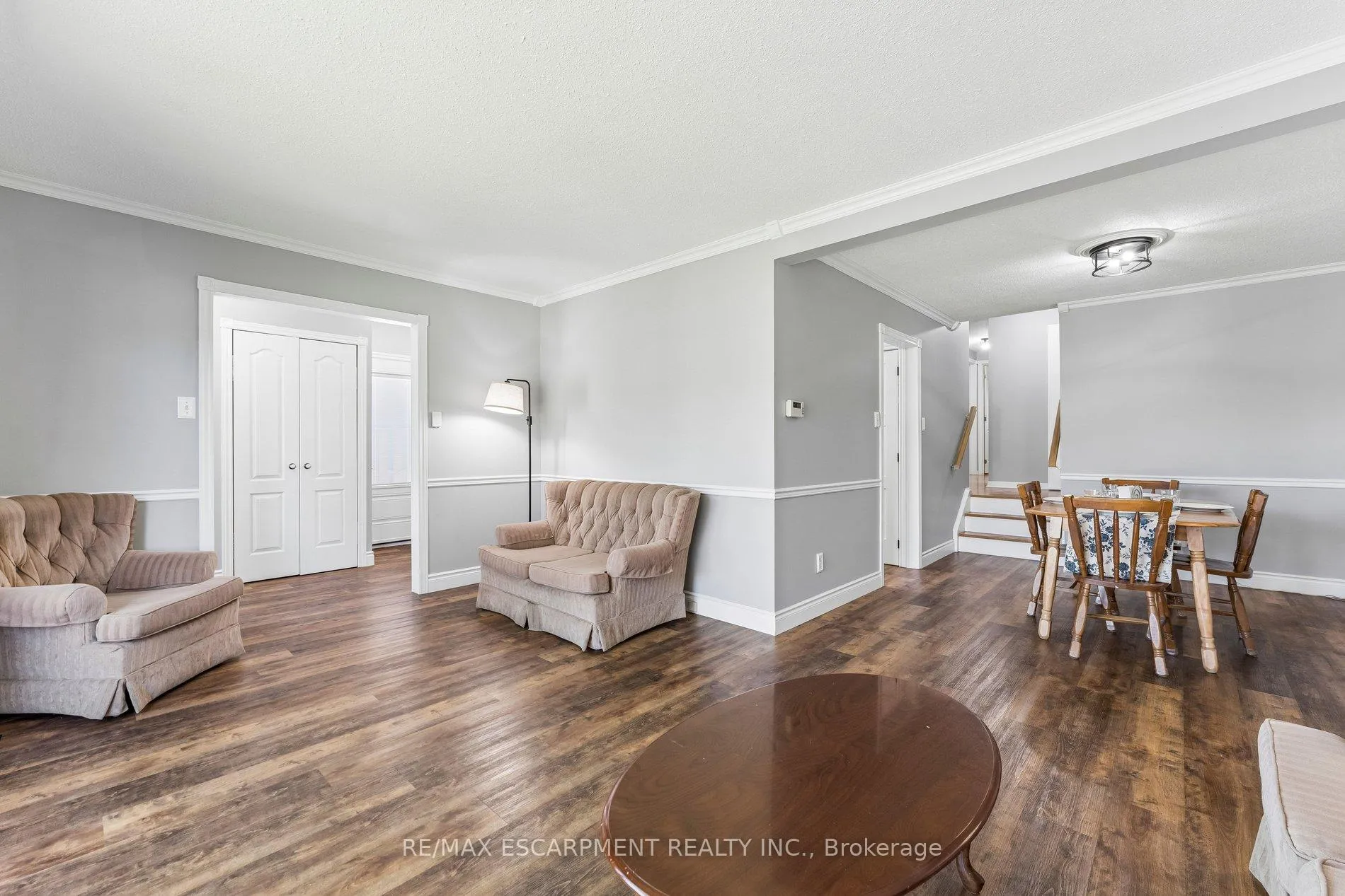 Photo 9 of 29 Deeside Crescent, Brampton, Southgate — HOMEH