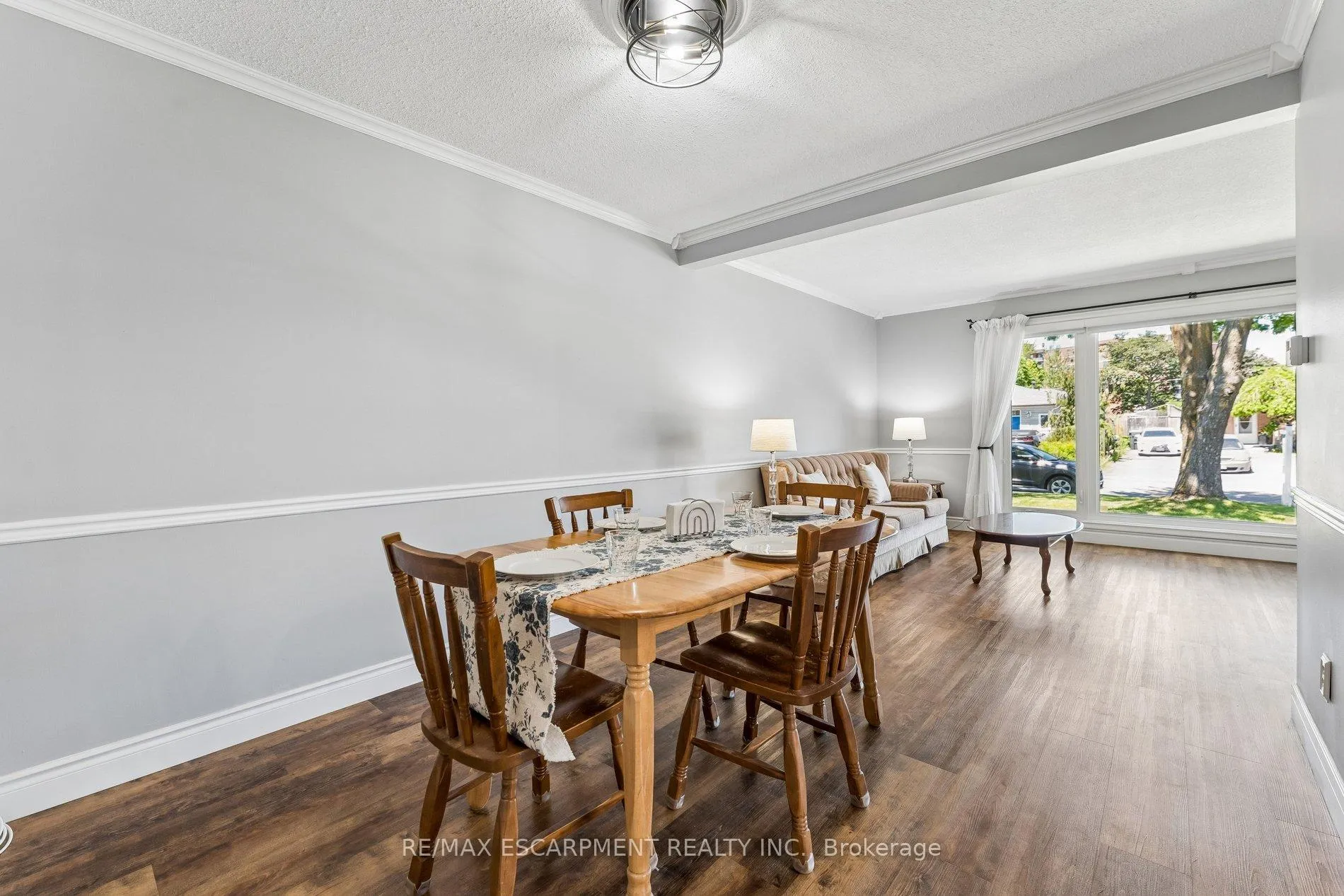 Photo 13 of 29 Deeside Crescent, Brampton, Southgate — HOMEH