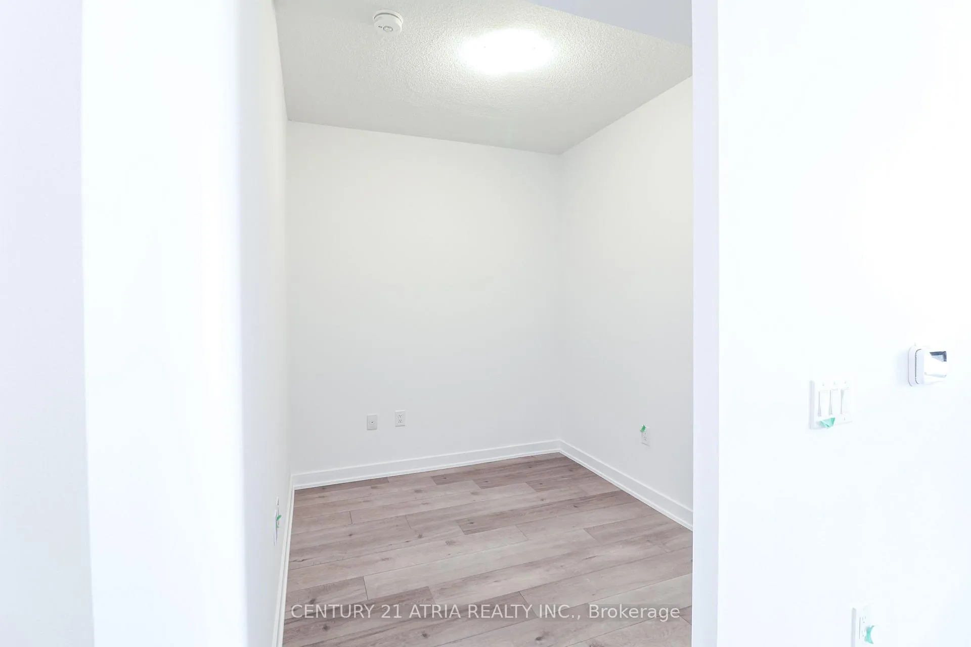 Photo 10 of Unit 1507, 38 Honeycrisp Crescent, Vaughan, Vaughan Corporate Centre — HOMEH