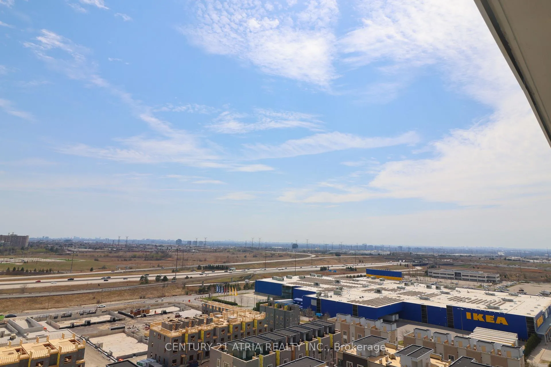 Photo 14 of Unit 1507, 38 Honeycrisp Crescent, Vaughan, Vaughan Corporate Centre — HOMEH