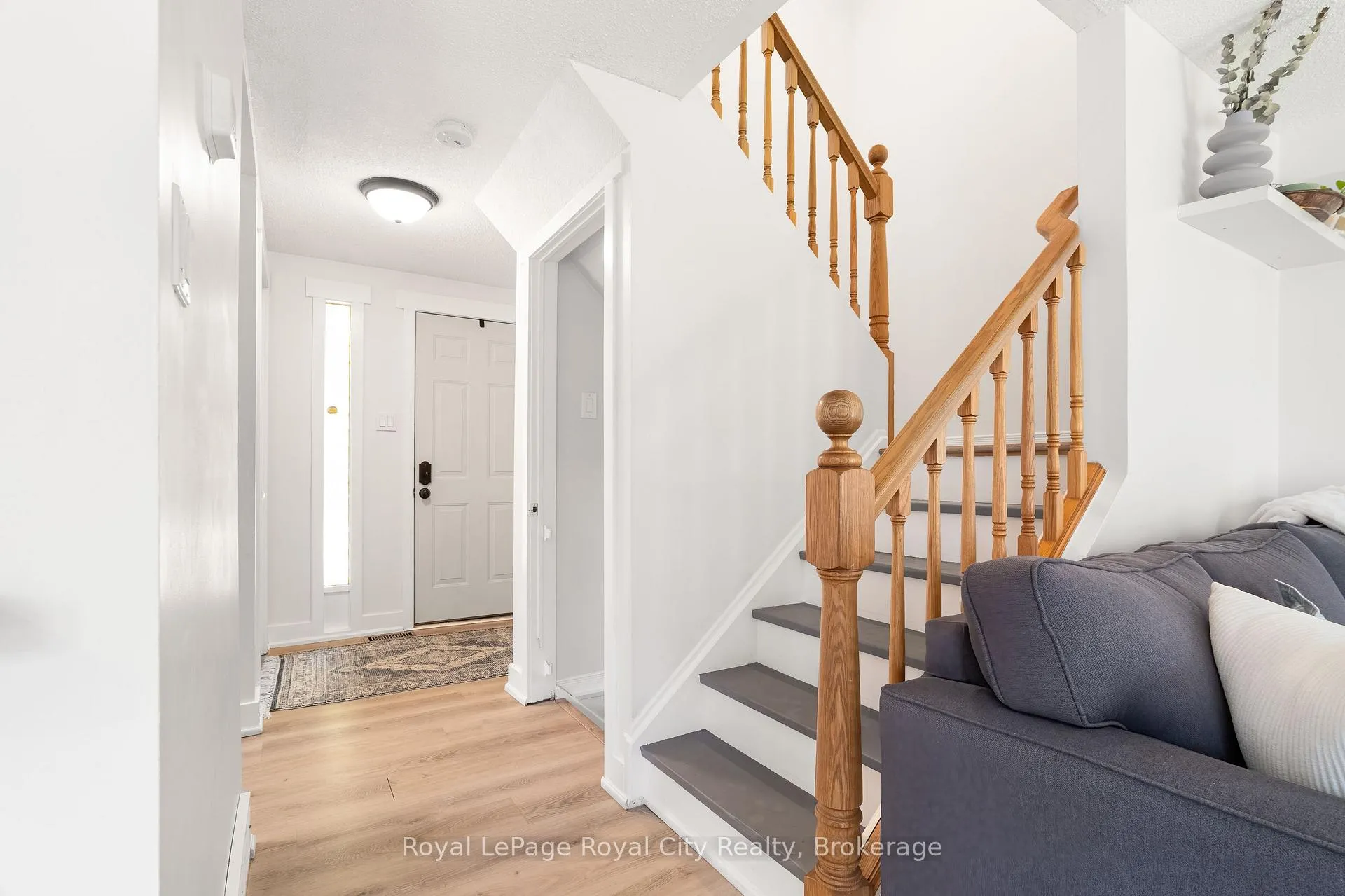 Photo 7 of 52 Walman Drive, Guelph, Kortright West — HOMEH