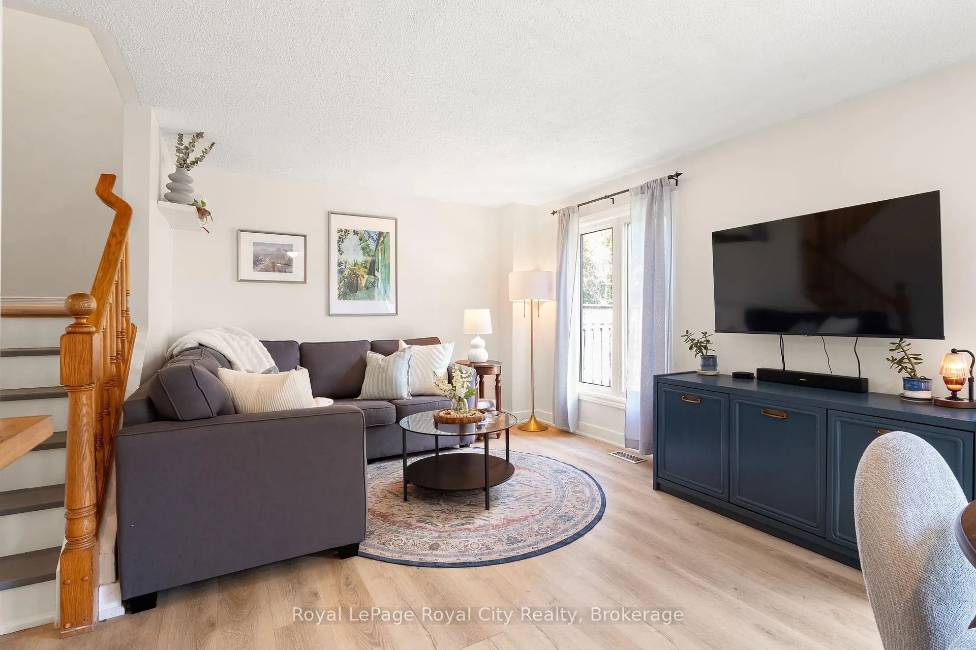 Photo 17 of 52 Walman Drive, Guelph, Kortright West — HOMEH