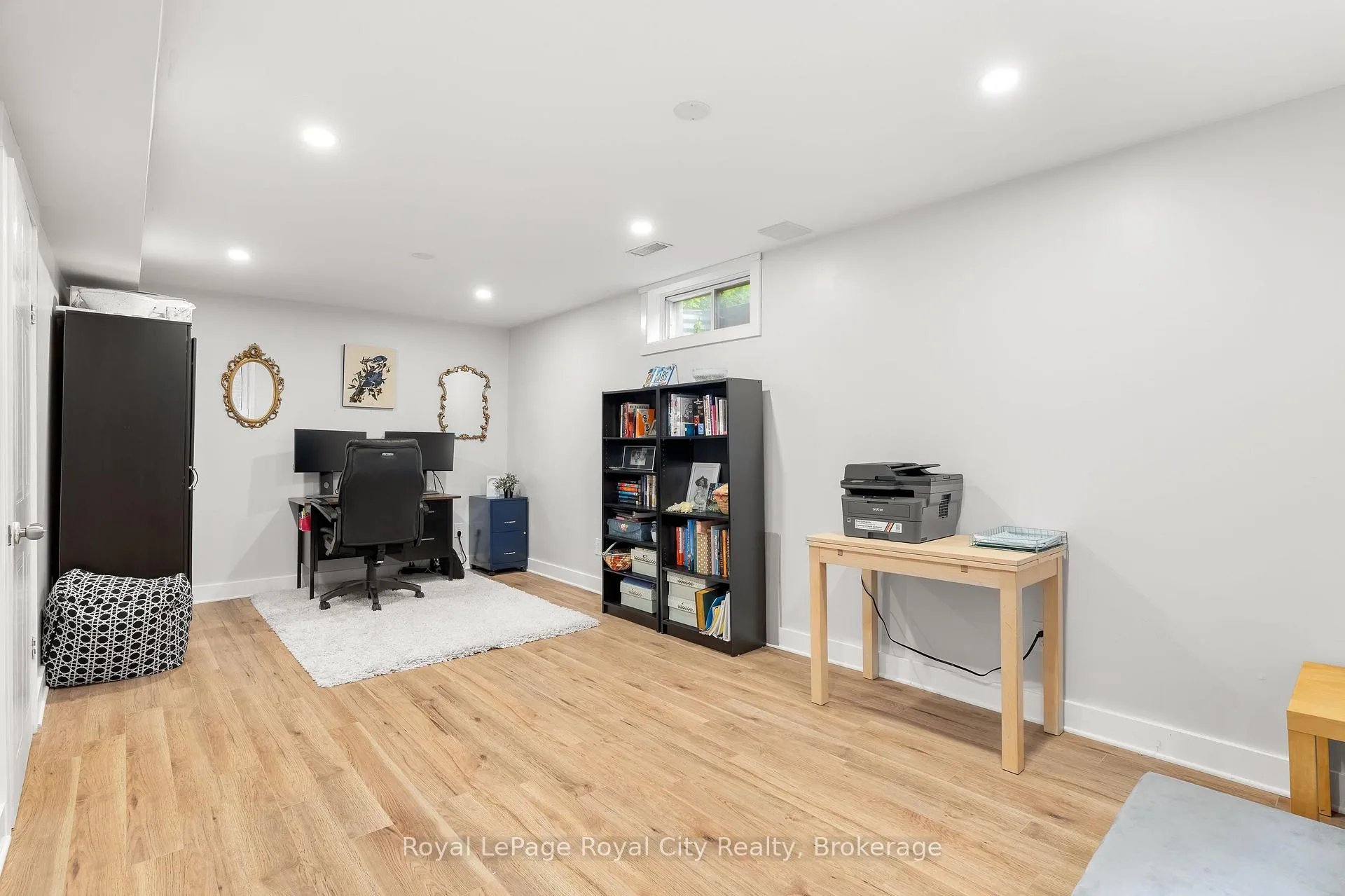 Photo 30 of 52 Walman Drive, Guelph, Kortright West — HOMEH
