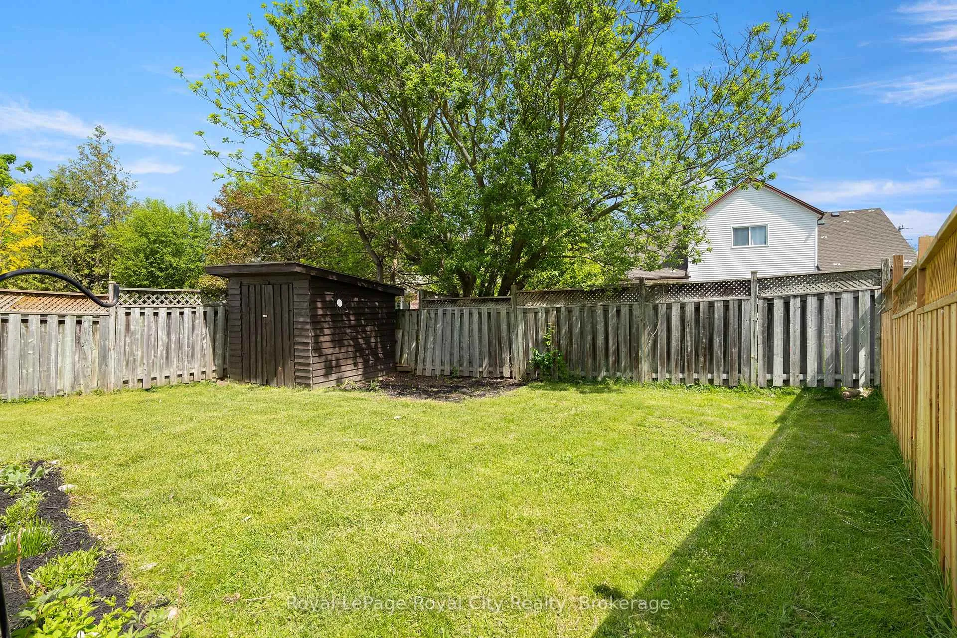 Photo 37 of 52 Walman Drive, Guelph, Kortright West — HOMEH
