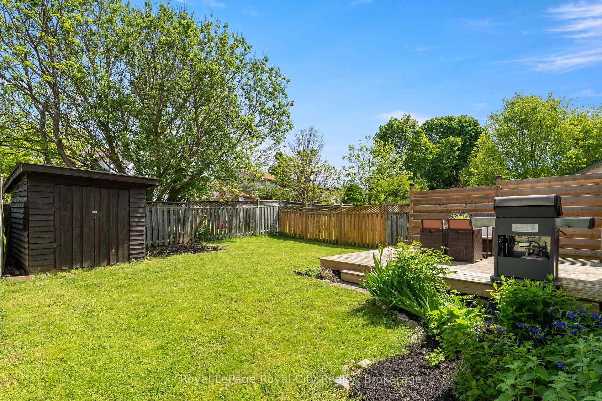 Photo 38 of 52 Walman Drive, Guelph, Kortright West — HOMEH