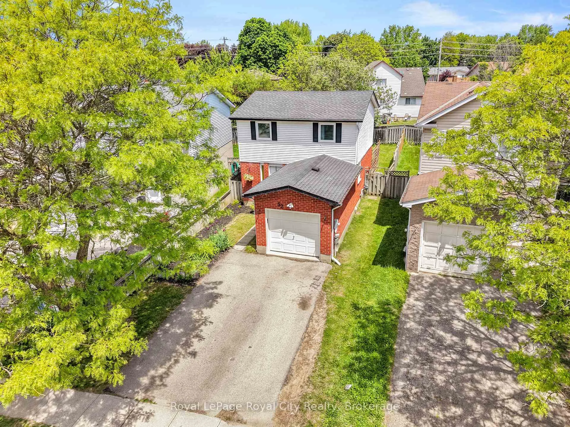 Photo 44 of 52 Walman Drive, Guelph, Kortright West — HOMEH