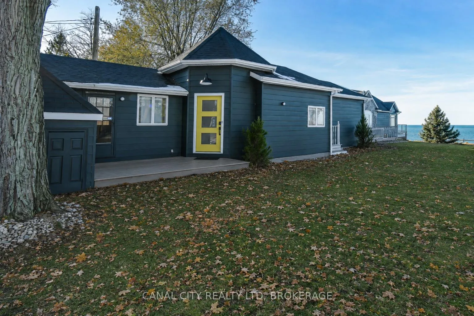 Photo 3 of 6 Colton Avenue, St. Catharines, Port Dalhousie — HOMEH