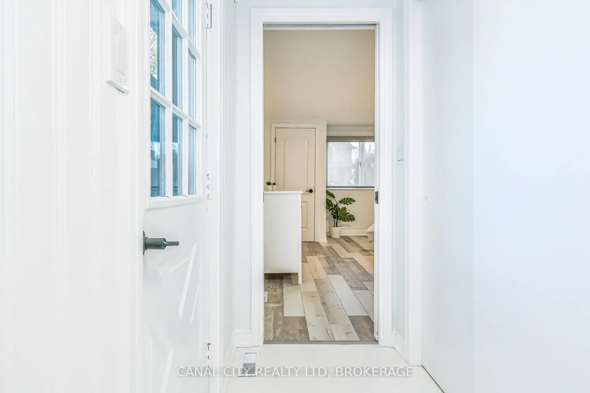 Photo 17 of 6 Colton Avenue, St. Catharines, Port Dalhousie — HOMEH
