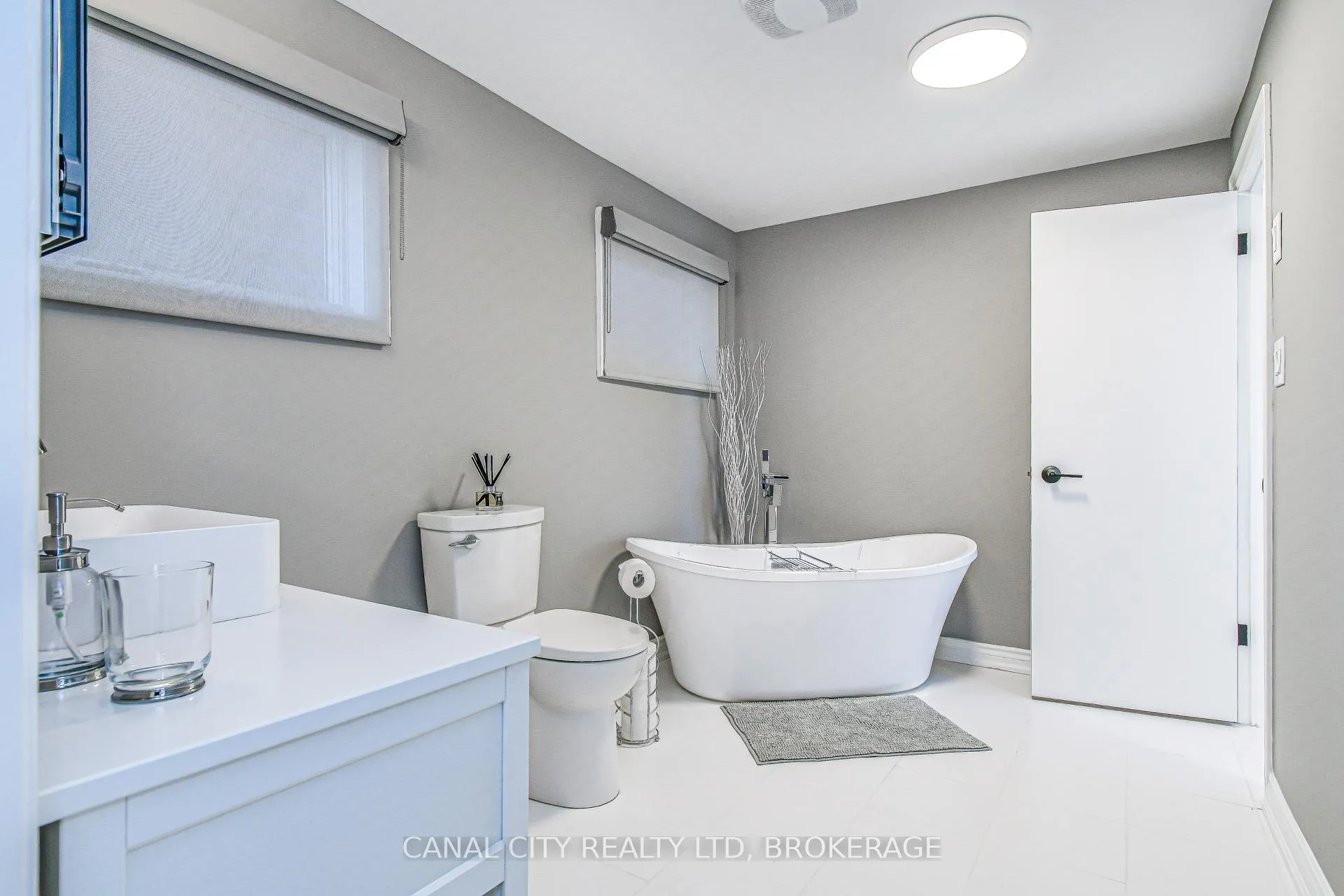 Photo 21 of 6 Colton Avenue, St. Catharines, Port Dalhousie — HOMEH