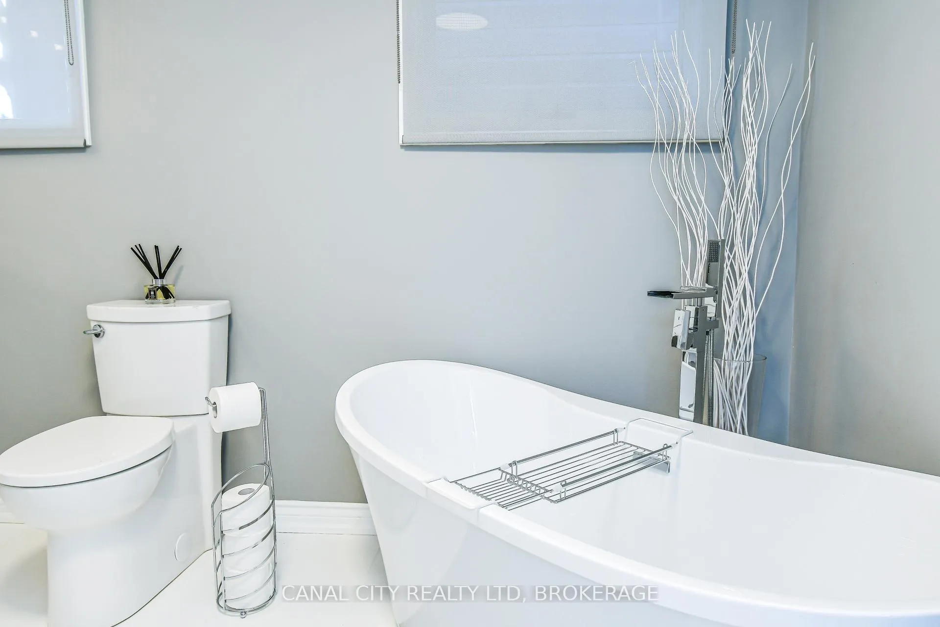 Photo 23 of 6 Colton Avenue, St. Catharines, Port Dalhousie — HOMEH
