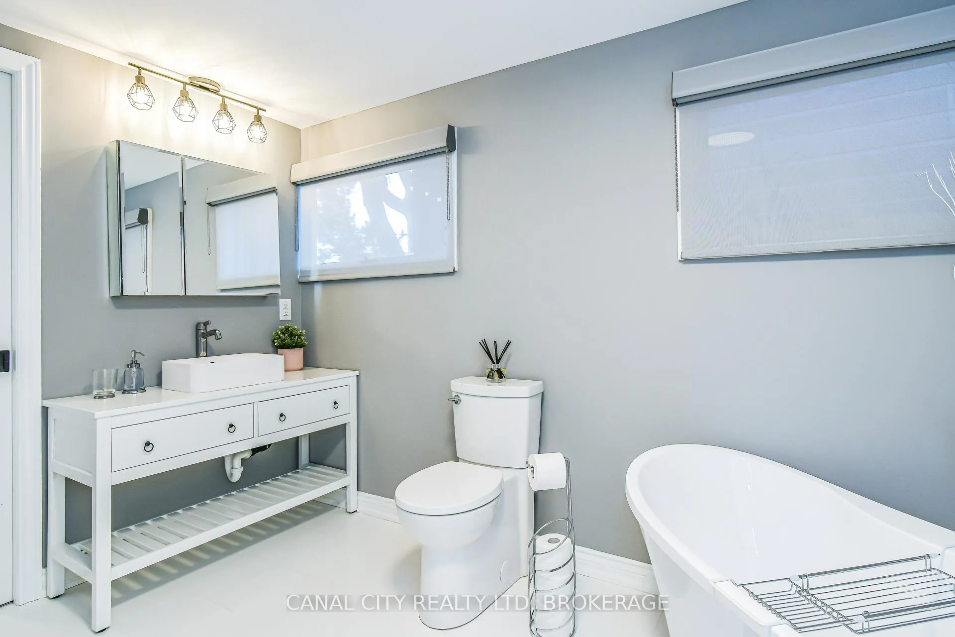 Photo 24 of 6 Colton Avenue, St. Catharines, Port Dalhousie — HOMEH