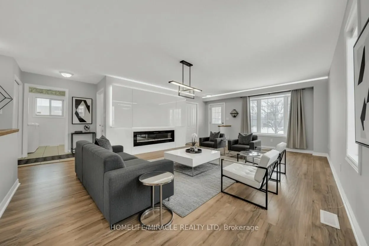 Photo 9 of 114 Glencliffe Court, Kitchener — HOMEH