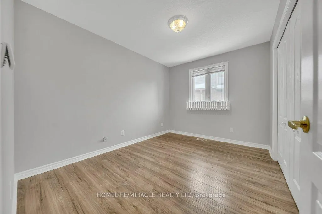 Photo 22 of 114 Glencliffe Court, Kitchener — HOMEH