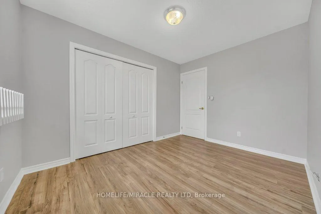 Photo 23 of 114 Glencliffe Court, Kitchener — HOMEH