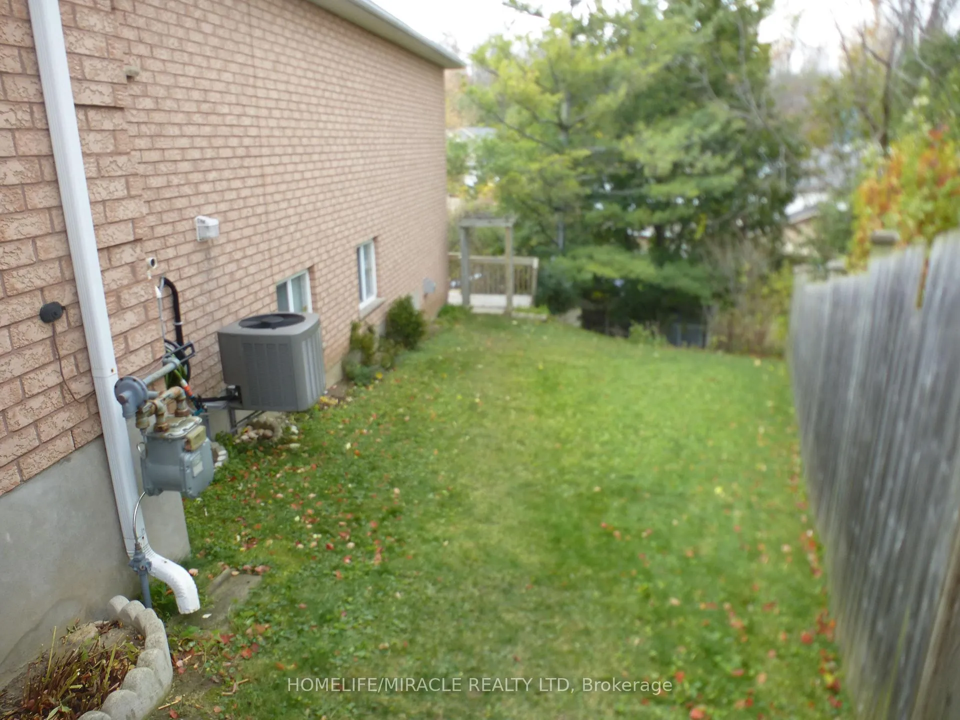 Photo 38 of 114 Glencliffe Court, Kitchener — HOMEH