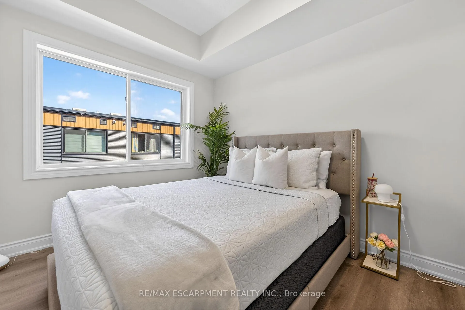 Photo 23 of Unit 302, 261 King Street E, Hamilton, Stoney Creek — HOMEH