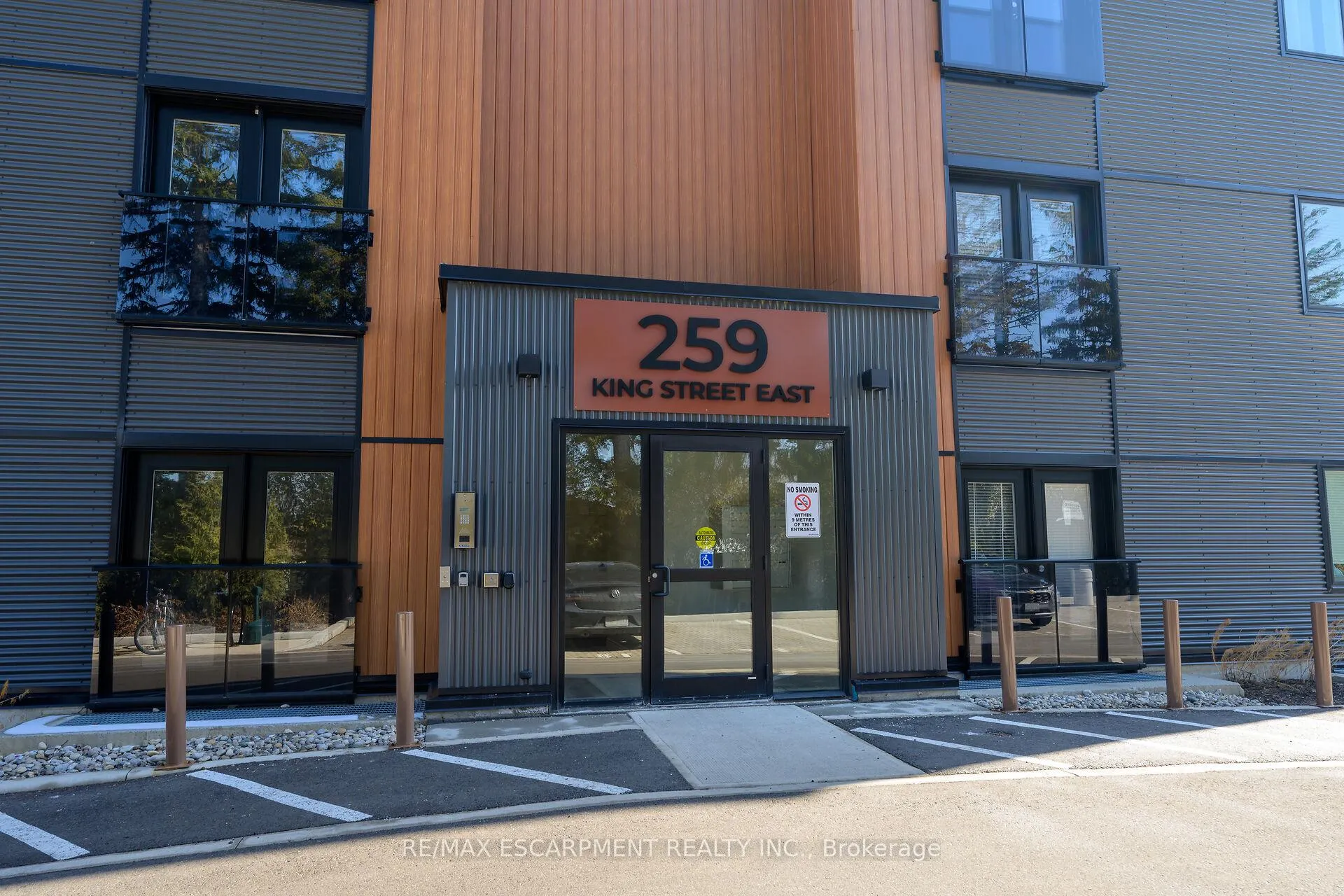 Photo 36 of Unit 302, 261 King Street E, Hamilton, Stoney Creek — HOMEH