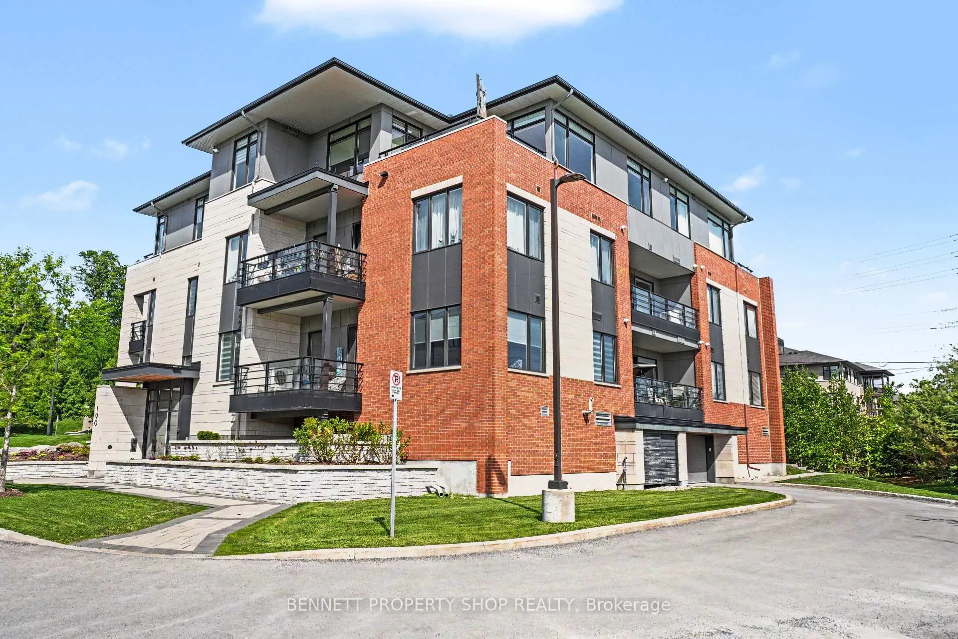 Photo 2 of Unit 202, 190 Boundstone Way, Ottawa, Kanata - Kanata Lakes/Heritage Hills — HOMEH