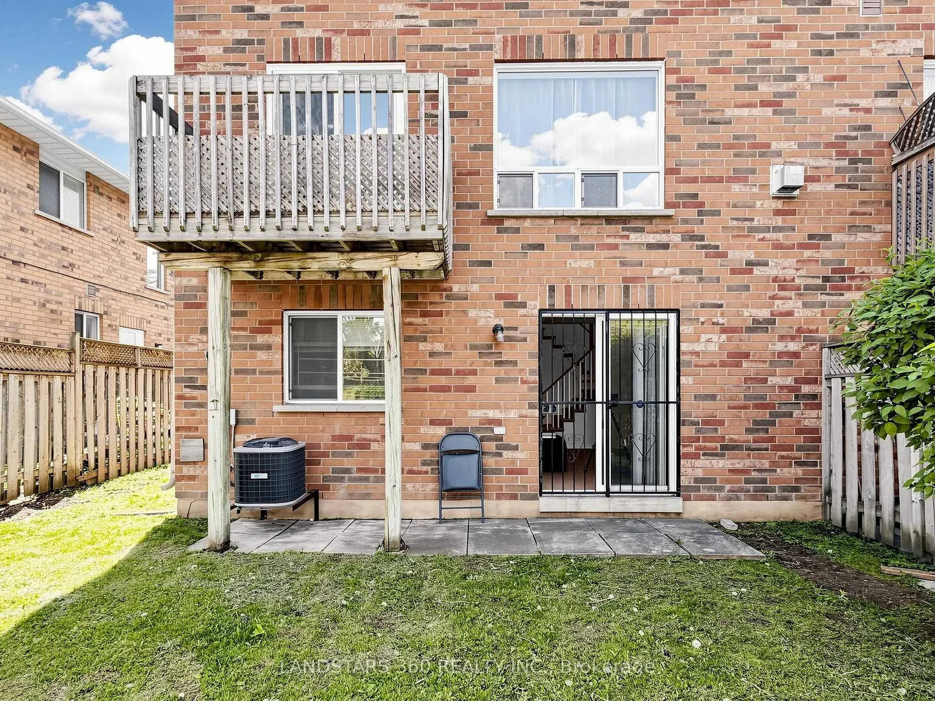 Photo 40 of 8 Wilket Creek Road, Toronto, Flemingdon Park — HOMEH