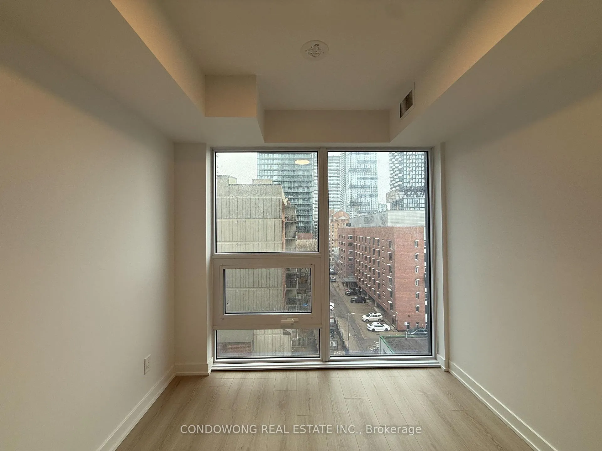 Photo 5 of Unit 901, 100 Queen Street E, Toronto, Church-Yonge Corridor — HOMEH