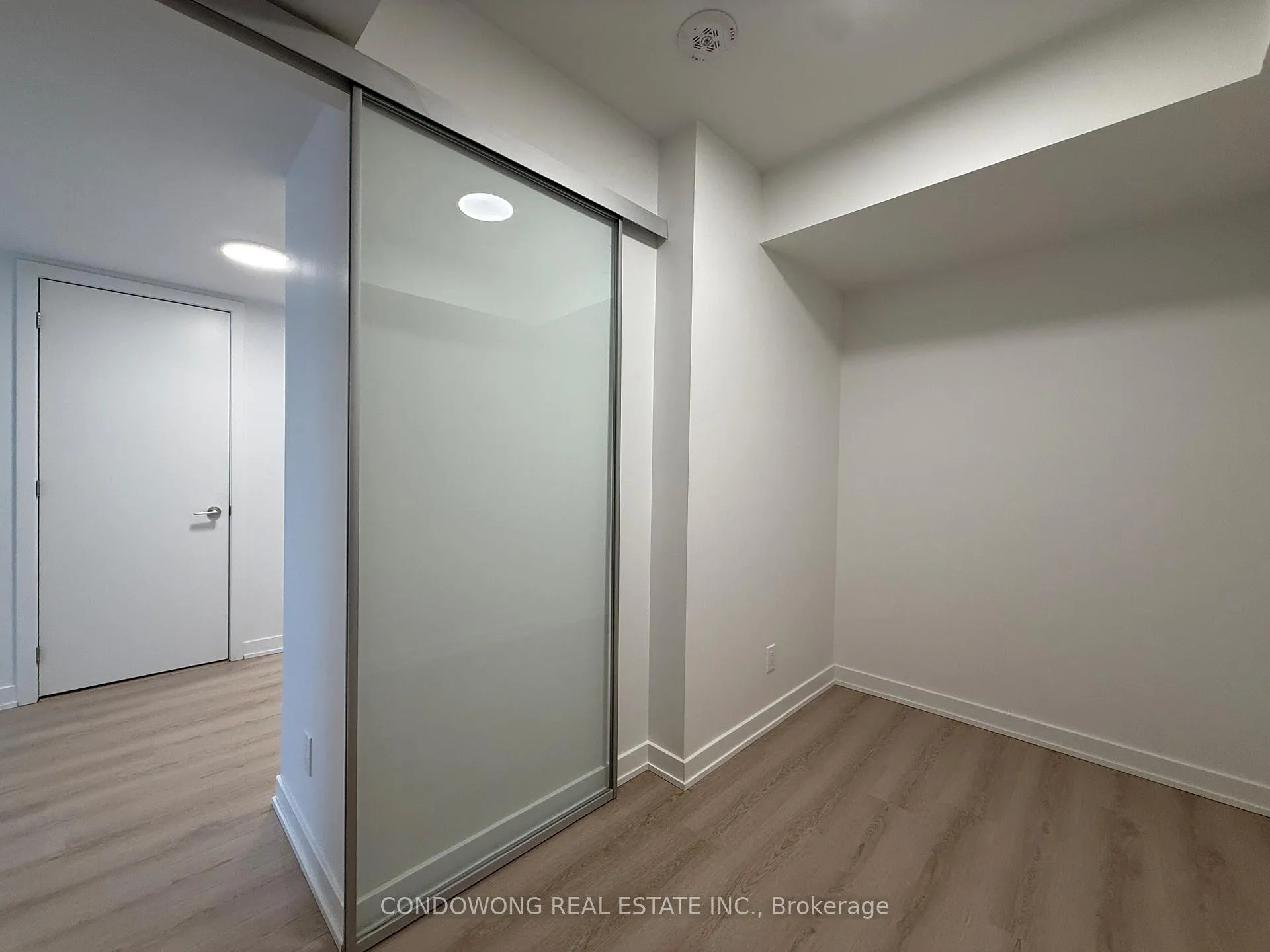 Photo 8 of Unit 901, 100 Queen Street E, Toronto, Church-Yonge Corridor — HOMEH