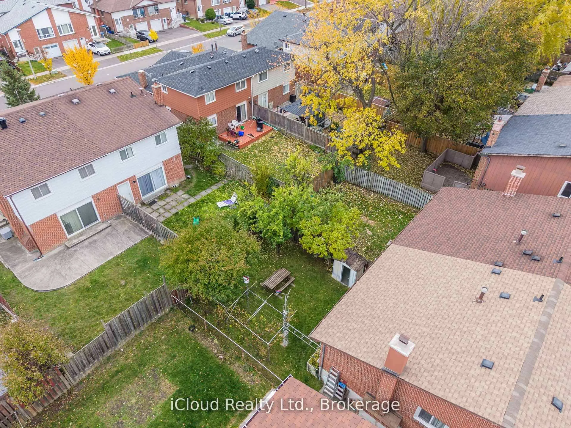 Photo 6 of 35 Carter Drive, Brampton, Brampton North — HOMEH