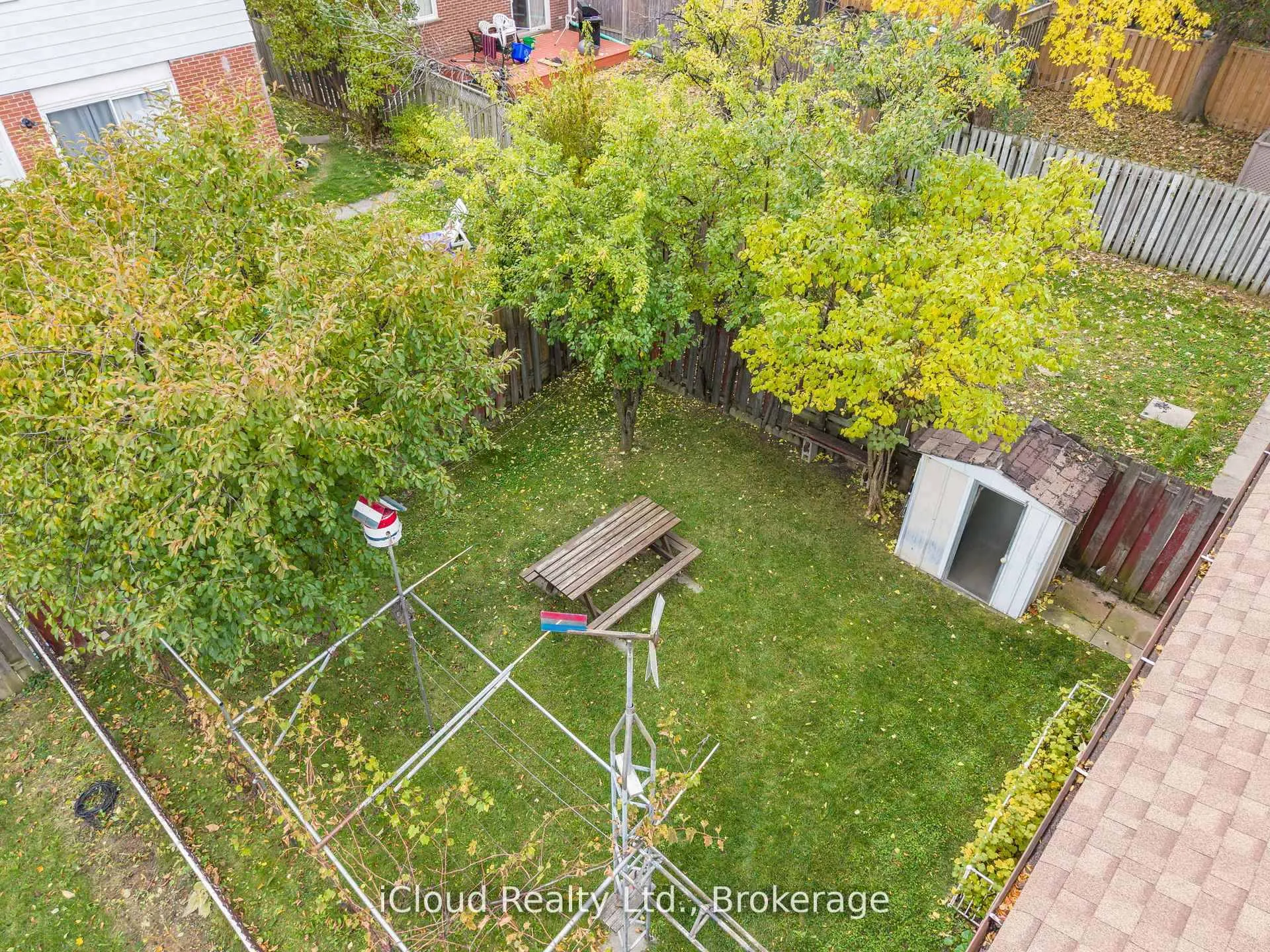 Photo 7 of 35 Carter Drive, Brampton, Brampton North — HOMEH