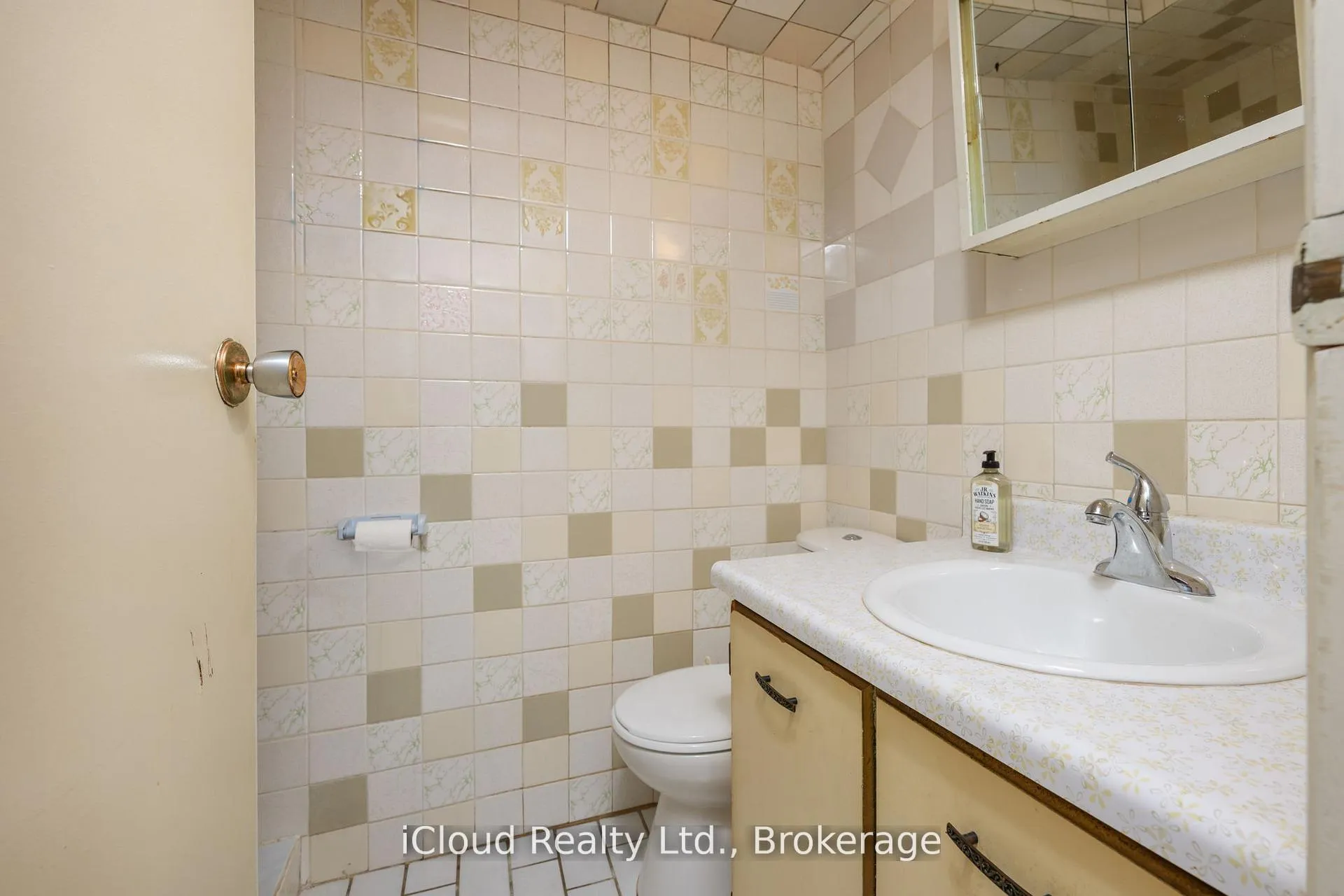 Photo 27 of 35 Carter Drive, Brampton, Brampton North — HOMEH