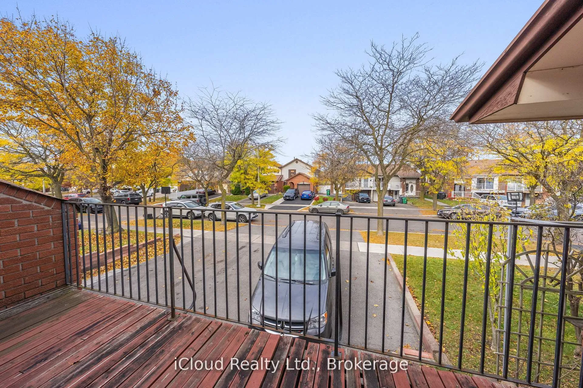 Photo 31 of 35 Carter Drive, Brampton, Brampton North — HOMEH