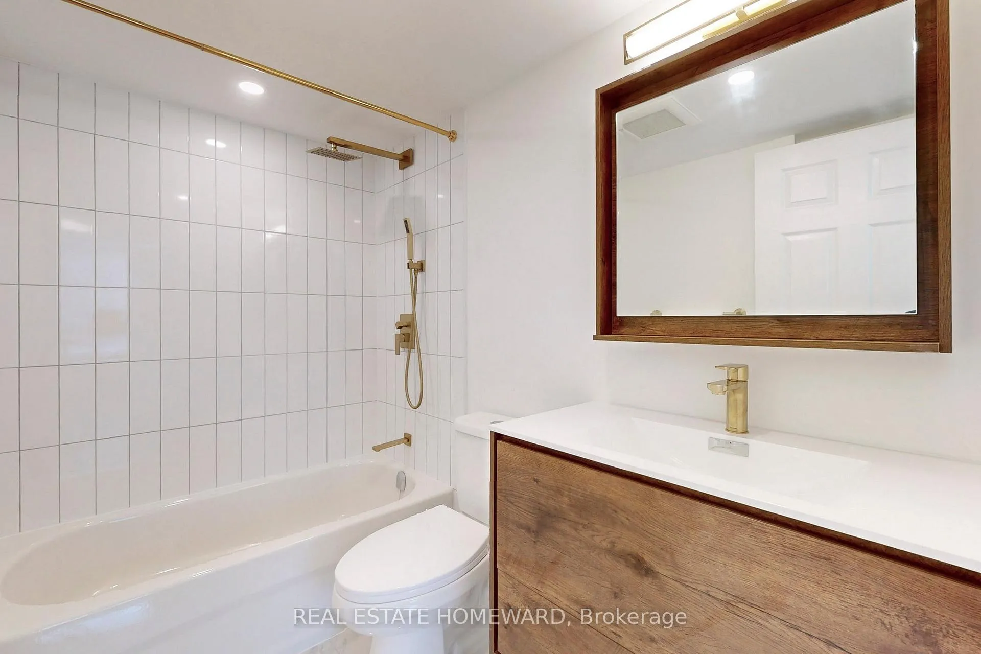 Photo 14 of Unit 1827, 77 Maitland Place, Toronto, Cabbagetown-South St. James Town — HOMEH