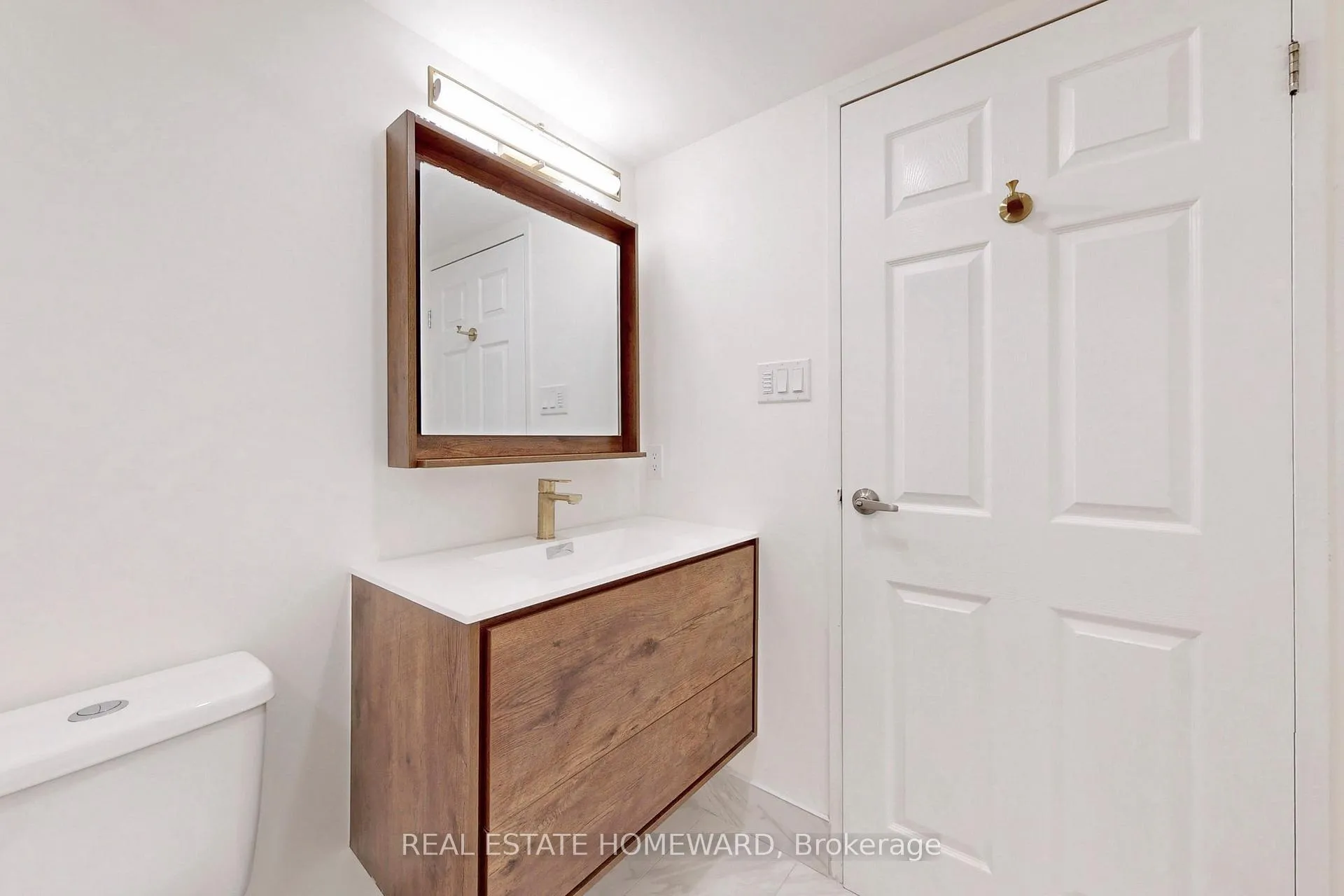Photo 15 of Unit 1827, 77 Maitland Place, Toronto, Cabbagetown-South St. James Town — HOMEH