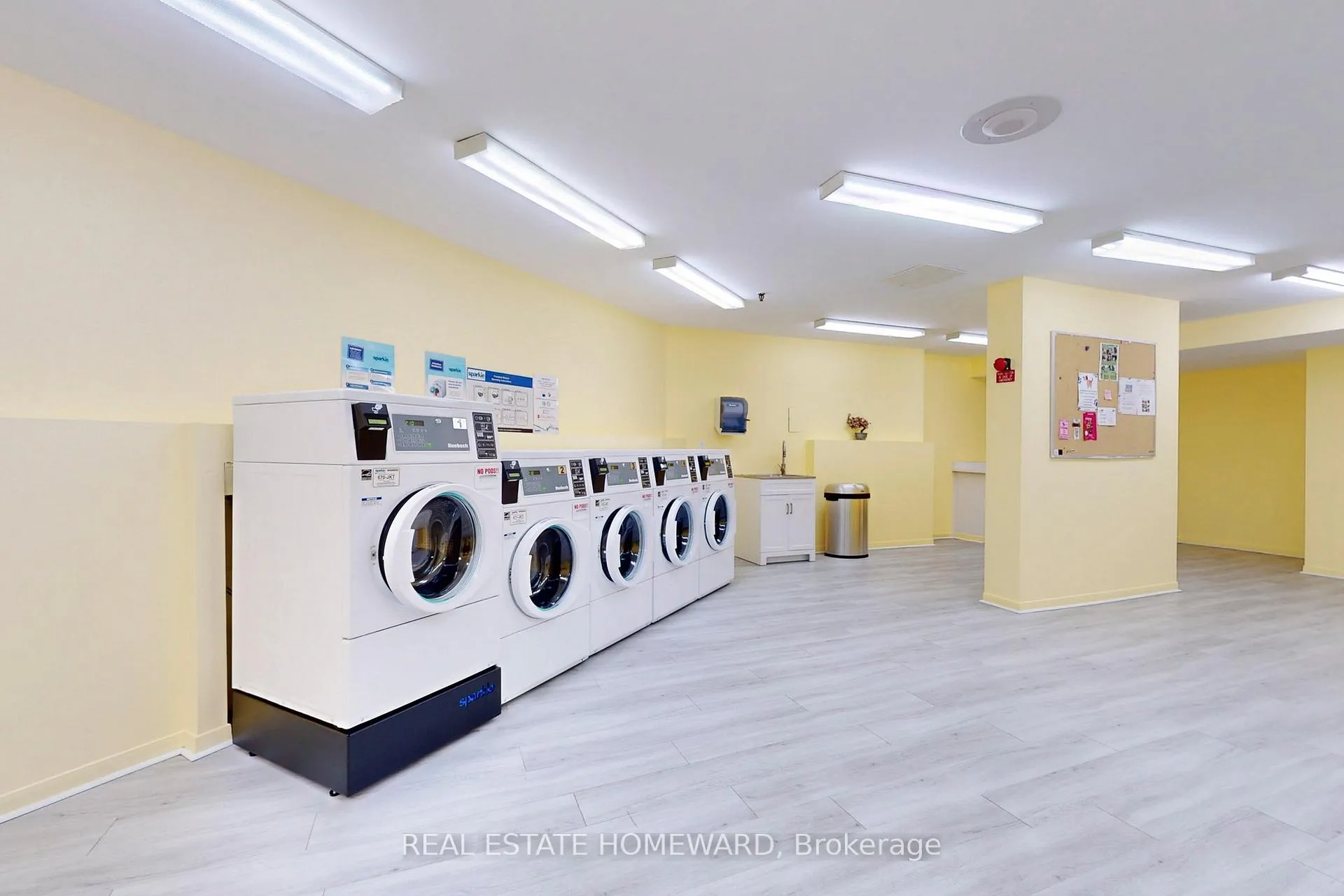 Photo 27 of Unit 1827, 77 Maitland Place, Toronto, Cabbagetown-South St. James Town — HOMEH