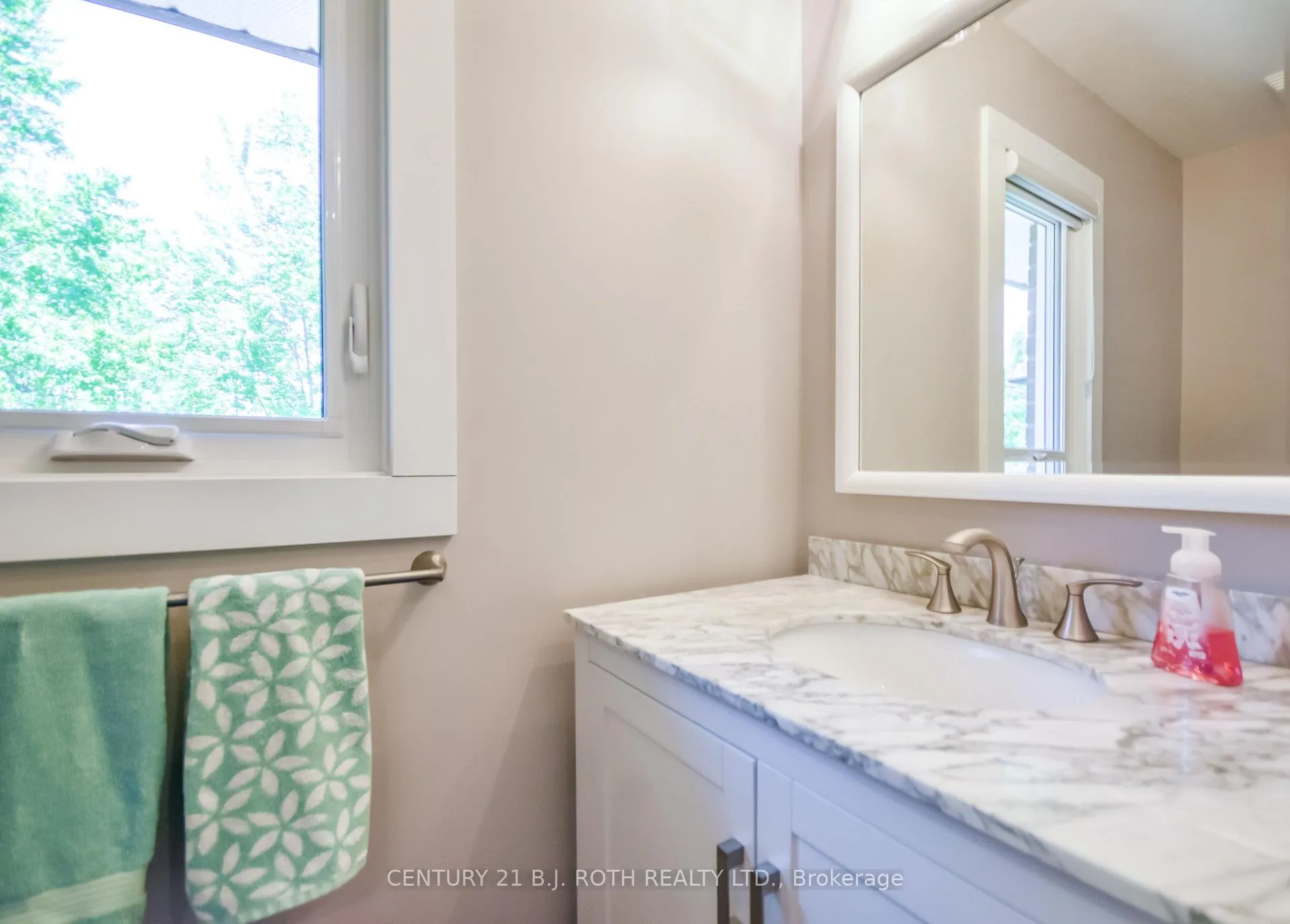 Photo 17 of 183 Bayshore Drive, Ramara, Rural Ramara — HOMEH