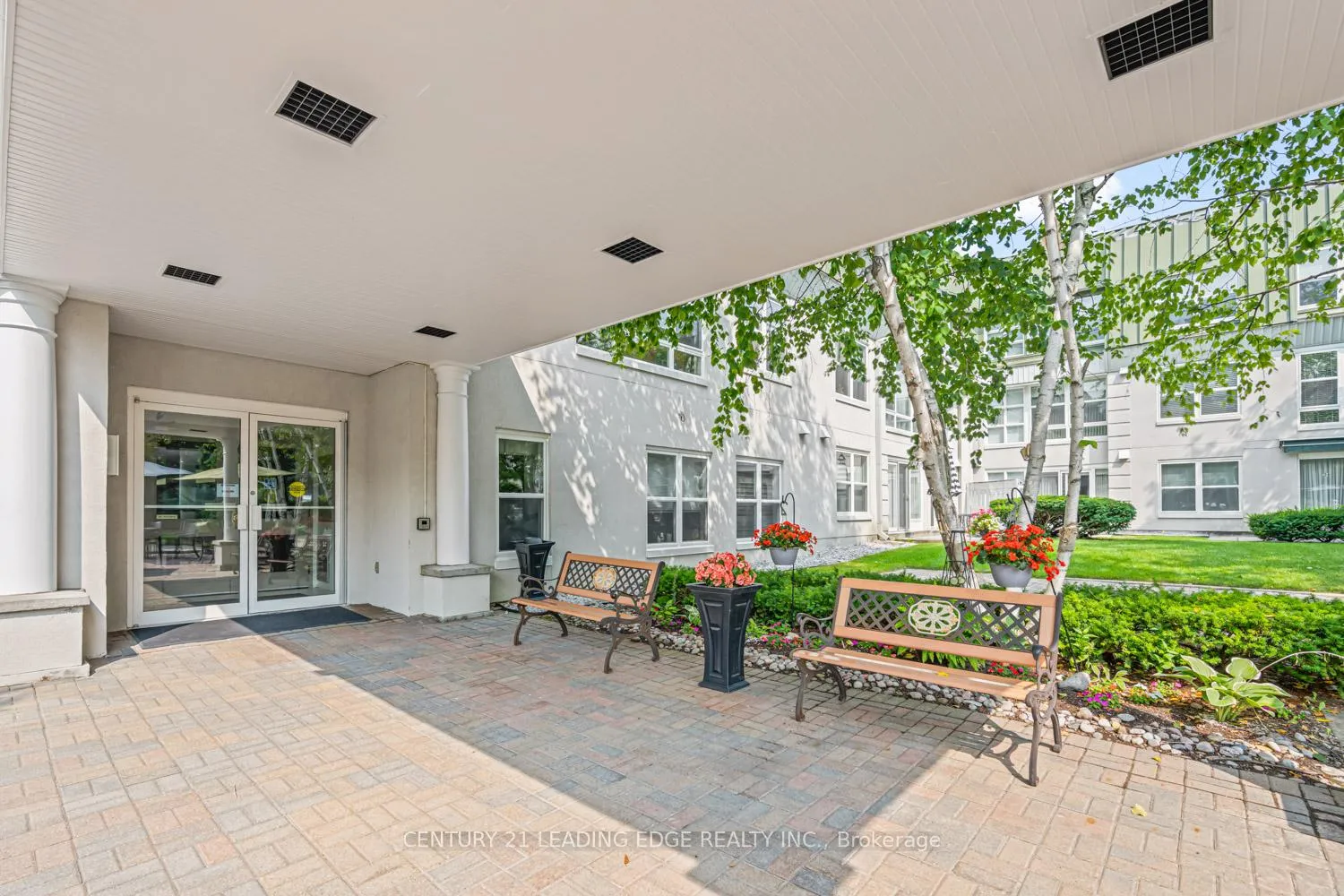 Photo 3 of Unit 232, 100 Anna Russell Way, Markham, Unionville — HOMEH
